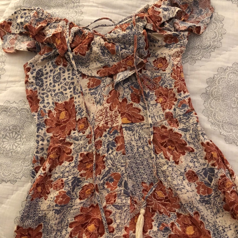 Kendall + Kylie romper size medium 🖤